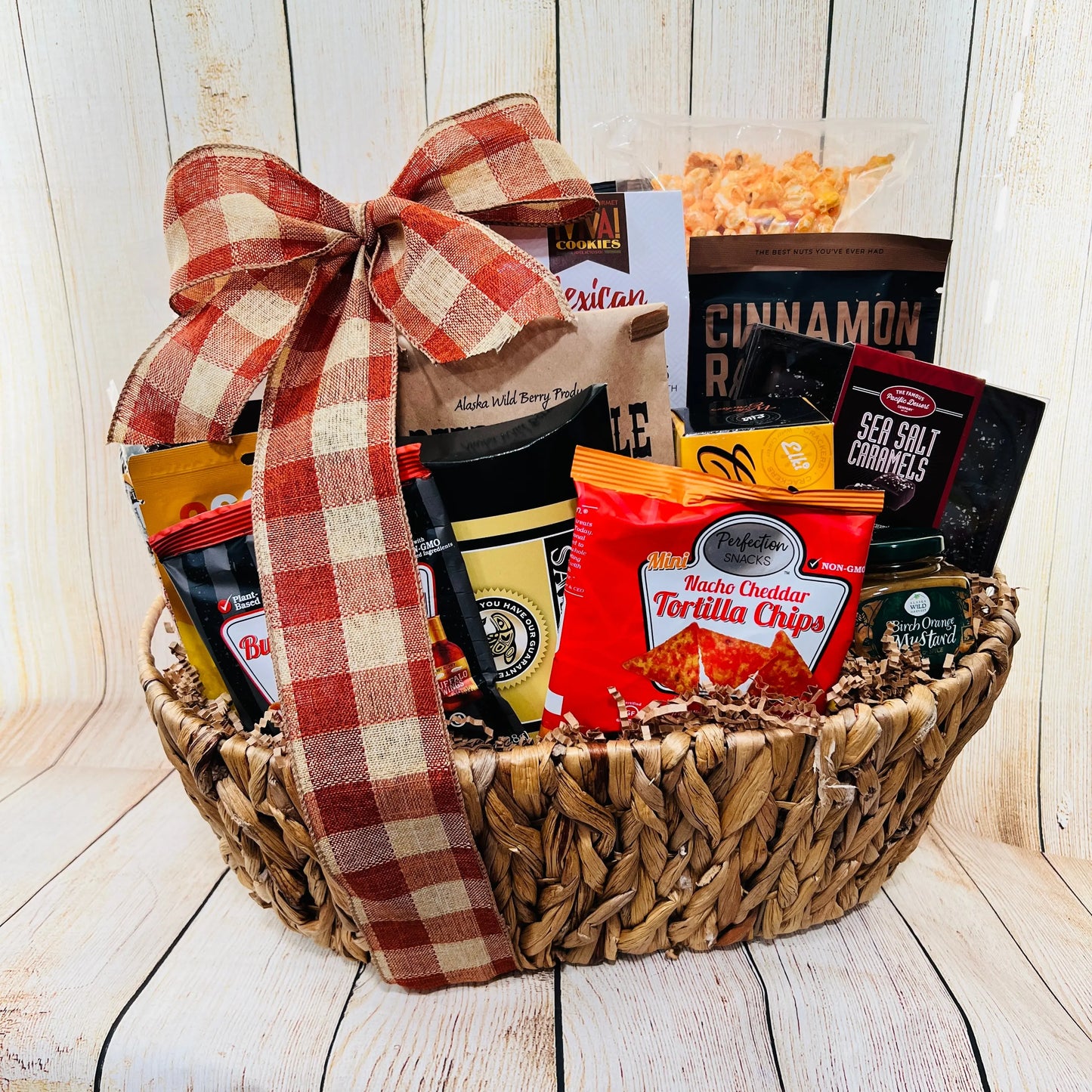 The Gourmet Snack Basket